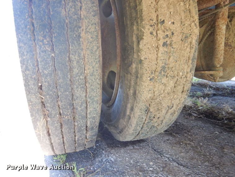 image for item DP5575 1999 Freightliner MT55  delivery van