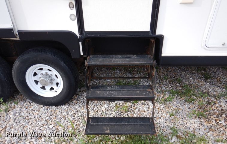 image for item DP5576 2000 Nuwa 31 FKTG Hitchhiker II  camper