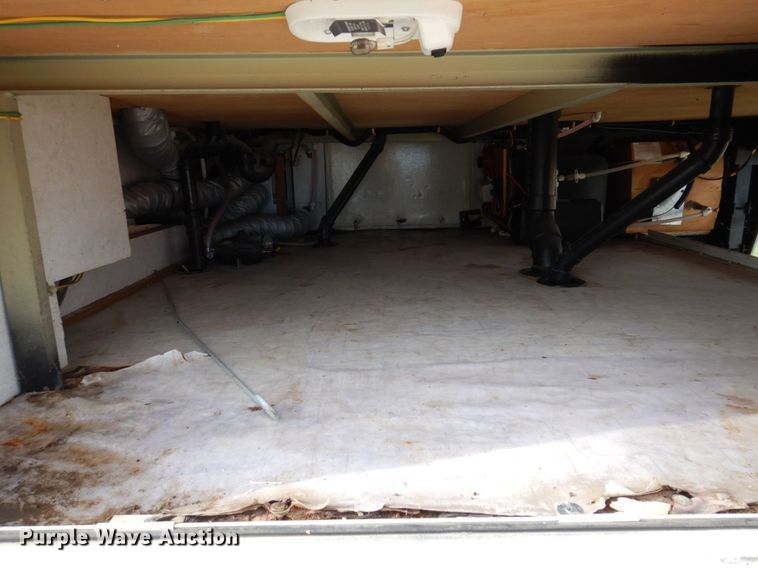 image for item DP5576 2000 Nuwa 31 FKTG Hitchhiker II  camper