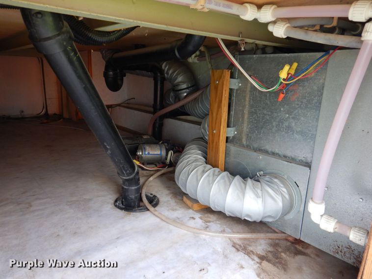 image for item DP5576 2000 Nuwa 31 FKTG Hitchhiker II  camper