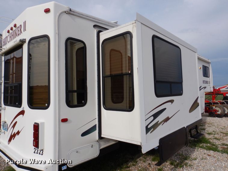 image for item DP5576 2000 Nuwa 31 FKTG Hitchhiker II  camper