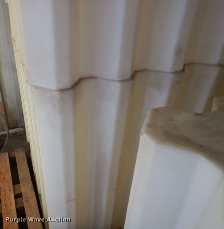 image for item DR0481 (3) 240 gallon poly tanks