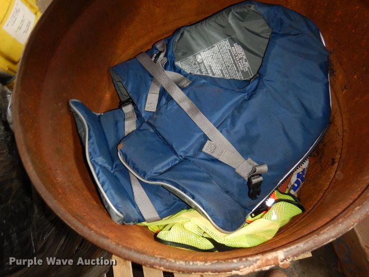 image for item DR0492 (2) pallets of oil/fuel spill response materials