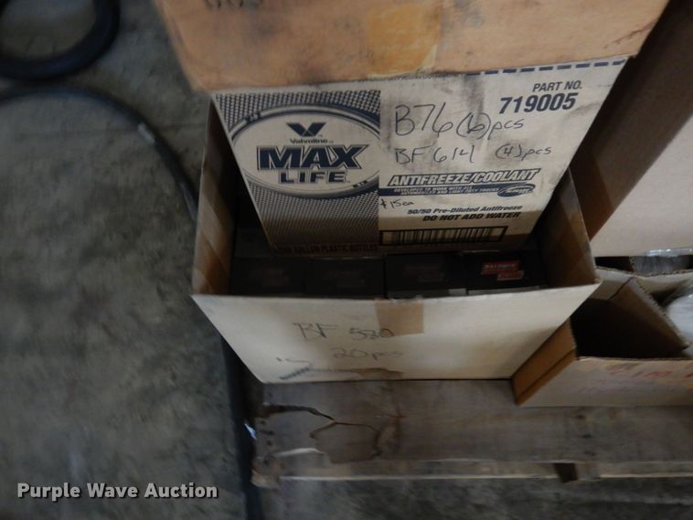 image for item DR0493 Pallet of fuel filters