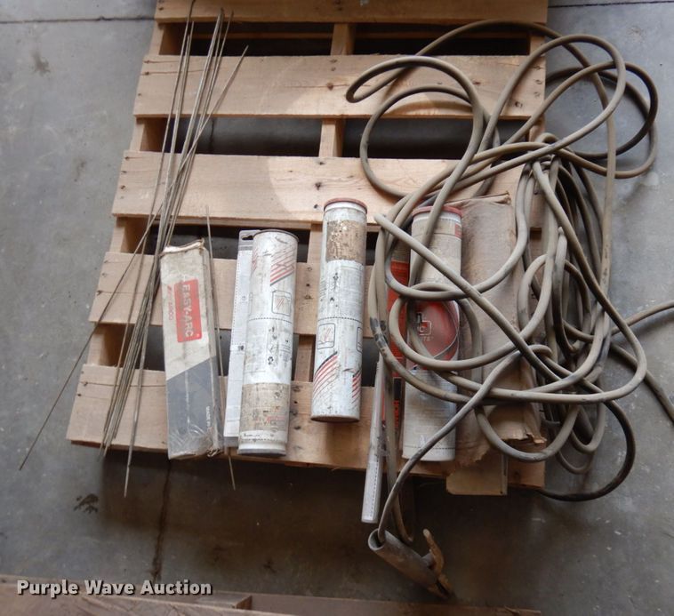 image for item DR0498 Miller Trailblazer 301G  welder