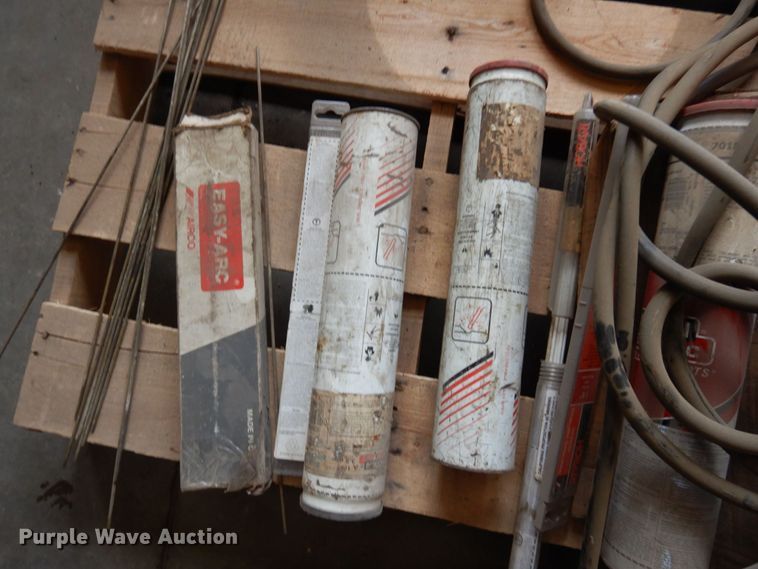 image for item DR0498 Miller Trailblazer 301G  welder