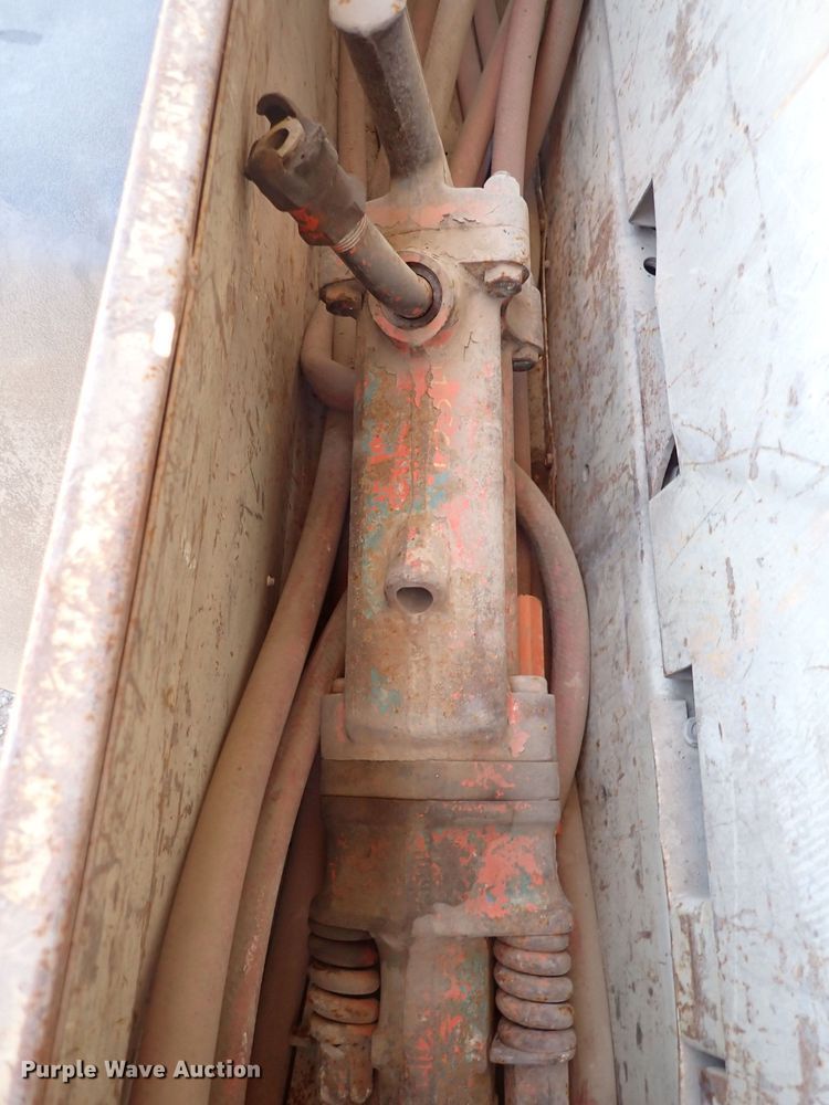 image for item DS7098 Ingersoll Rand 175  air compressor