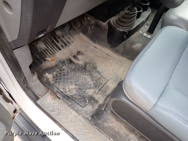 image for item DS7104 2005 Ford F150  SuperCab pickup truck