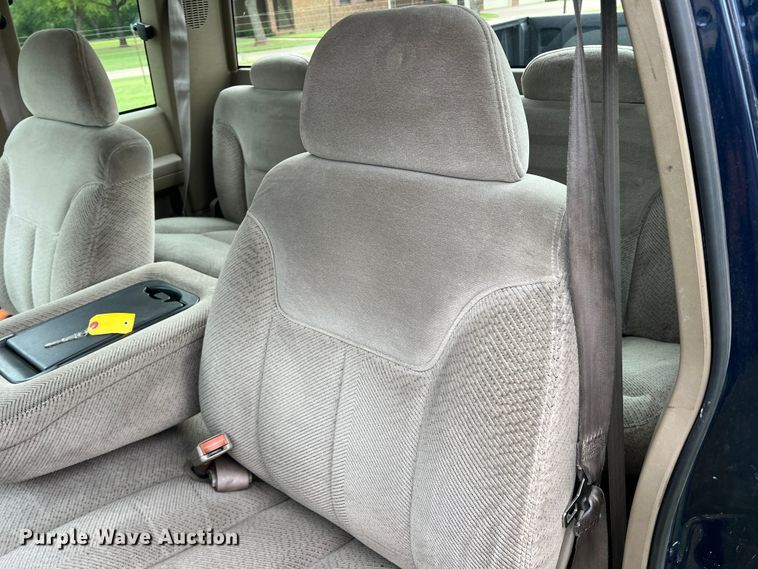 image for item DS8275 1996 Chevrolet K1500  Ext. Cab pickup truck