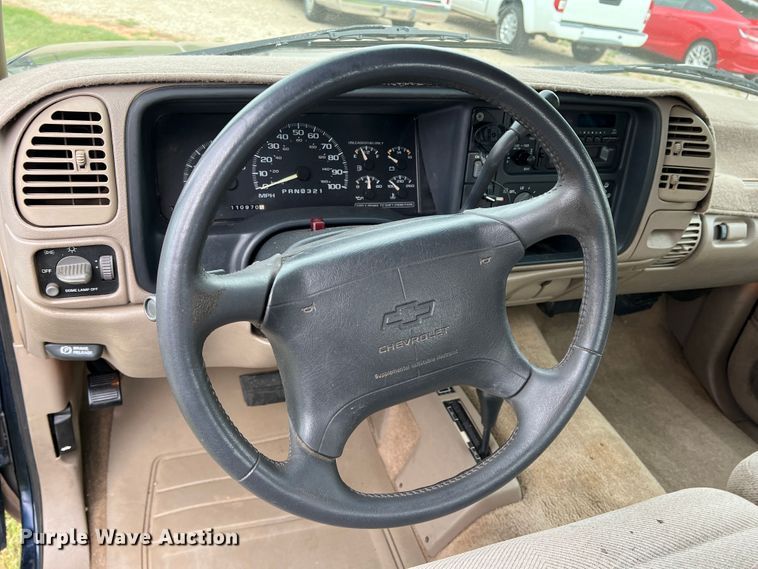 image for item DS8275 1996 Chevrolet K1500  Ext. Cab pickup truck