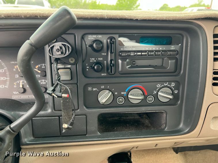 image for item DS8275 1996 Chevrolet K1500  Ext. Cab pickup truck