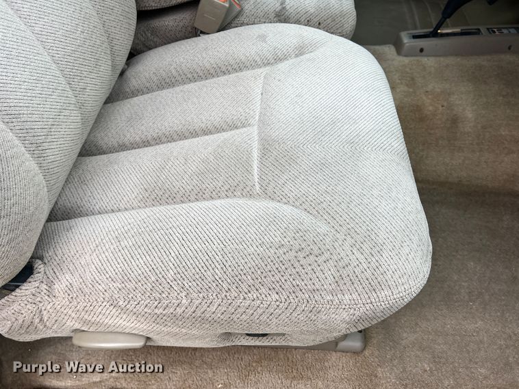 image for item DS8275 1996 Chevrolet K1500  Ext. Cab pickup truck