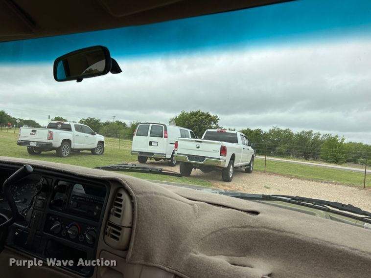 image for item DS8275 1996 Chevrolet K1500  Ext. Cab pickup truck