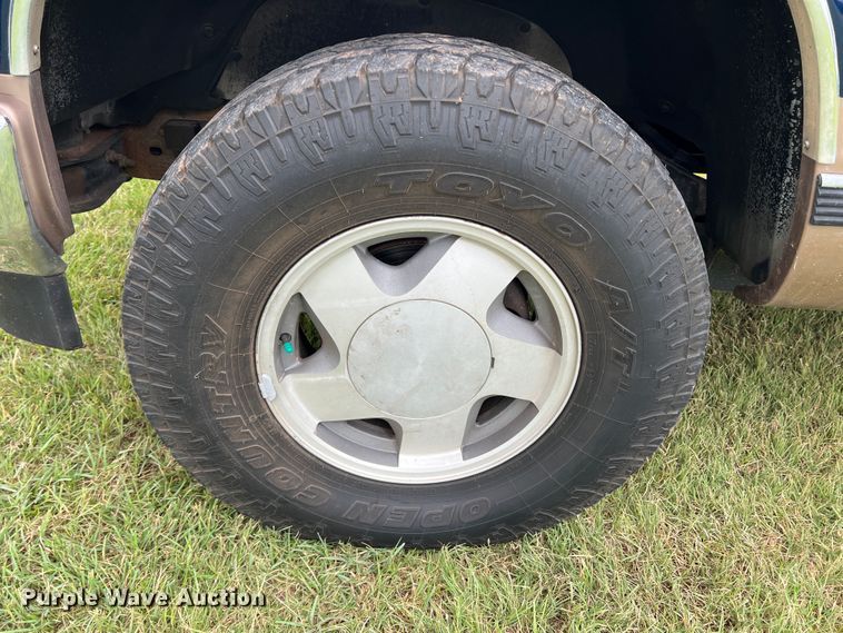 image for item DS8275 1996 Chevrolet K1500  Ext. Cab pickup truck