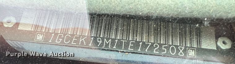 image for item DS8275 1996 Chevrolet K1500  Ext. Cab pickup truck