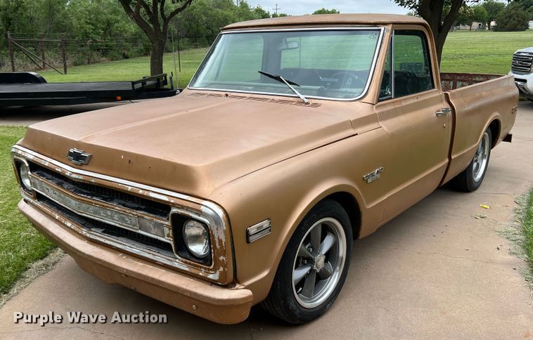 image for item DS8276 1969 Chevrolet C10  pickup truck