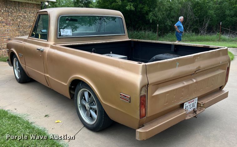 image for item DS8276 1969 Chevrolet C10  pickup truck