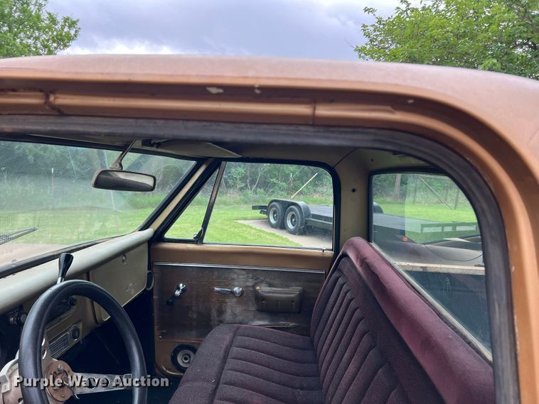 image for item DS8276 1969 Chevrolet C10  pickup truck