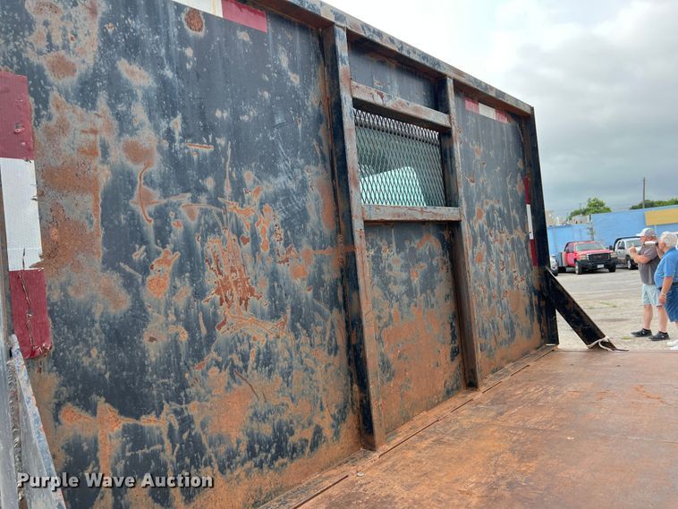 image for item DS8279 2005 Ford F750  flatbed truck