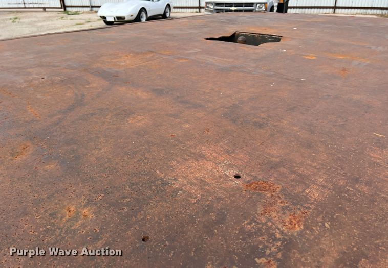 image for item DS8279 2005 Ford F750  flatbed truck