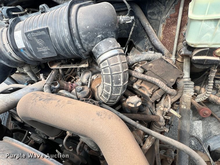 image for item DS8279 2005 Ford F750  flatbed truck