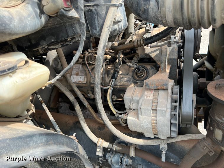 image for item DS8279 2005 Ford F750  flatbed truck