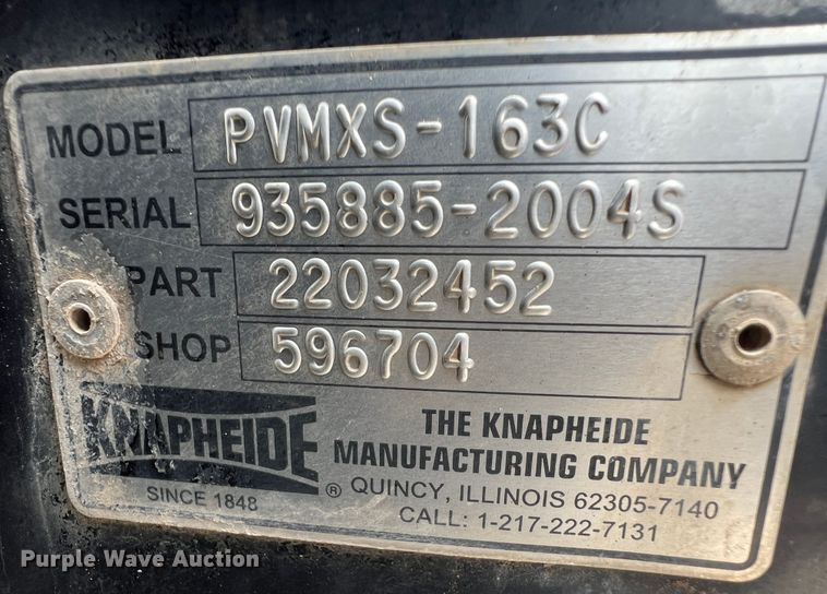 image for item DS8279 2005 Ford F750  flatbed truck