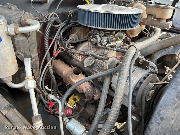 image for item DS8281 1983 GMC Sierra Classic 1500  pickup truck