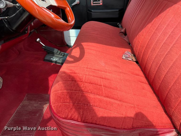 image for item DS8281 1983 GMC Sierra Classic 1500  pickup truck