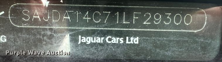 image for item DS8285 2001 Jaguar XJ8