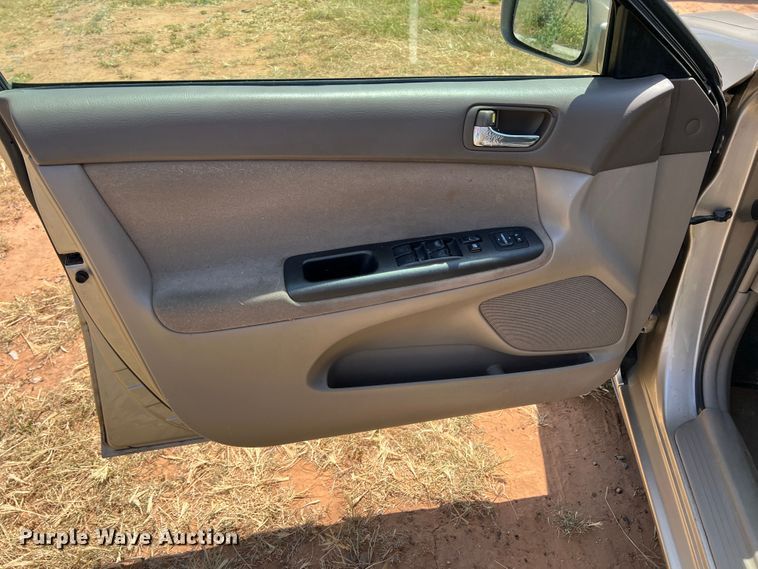 image for item DS8357 2005 Toyota Camry