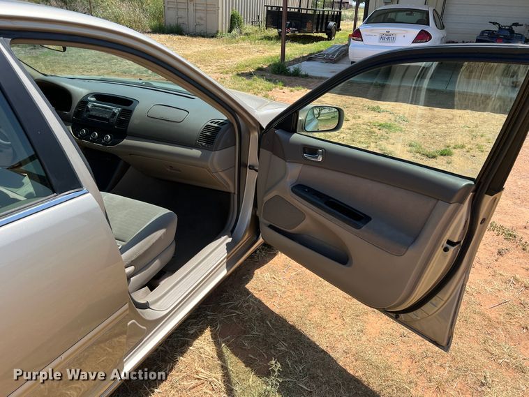 image for item DS8357 2005 Toyota Camry