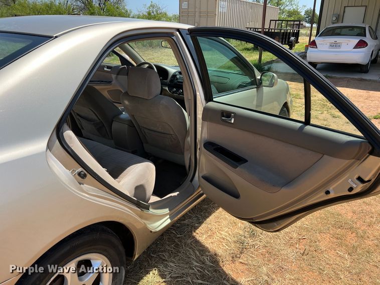 image for item DS8357 2005 Toyota Camry