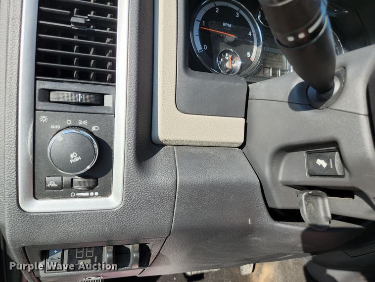 image for item HK9323 2011 Dodge Ram 2500HD Crew Cab pickup truck