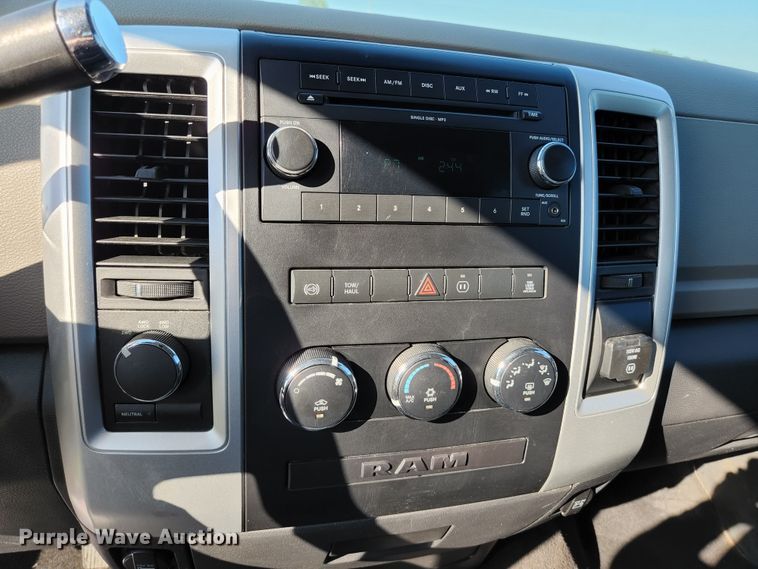 image for item HK9323 2011 Dodge Ram 2500HD Crew Cab pickup truck