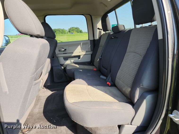 image for item HK9323 2011 Dodge Ram 2500HD Crew Cab pickup truck