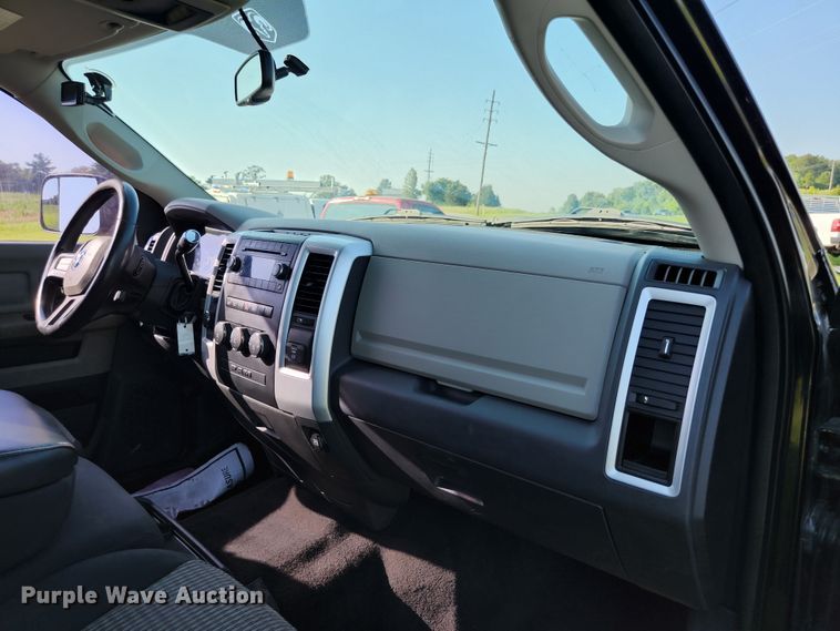 image for item HK9323 2011 Dodge Ram 2500HD Crew Cab pickup truck