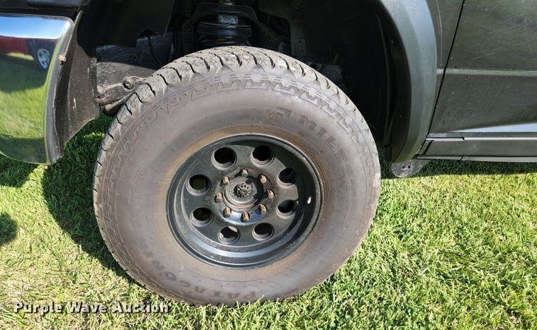 image for item HK9323 2011 Dodge Ram 2500HD Crew Cab pickup truck