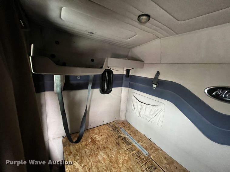 image for item HL9102 2005 Mack CXN613  semi truck