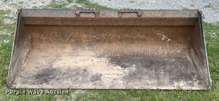 image for item HL9112 72" W skid steer bucket