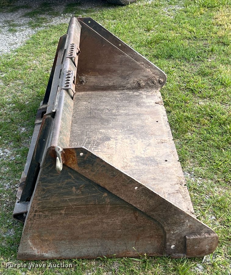 image for item HL9112 72" W skid steer bucket
