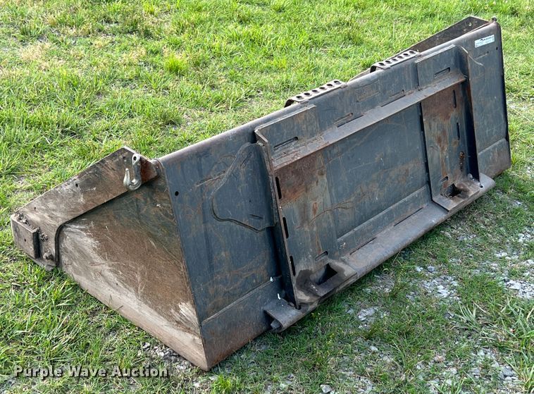 image for item HL9112 72" W skid steer bucket
