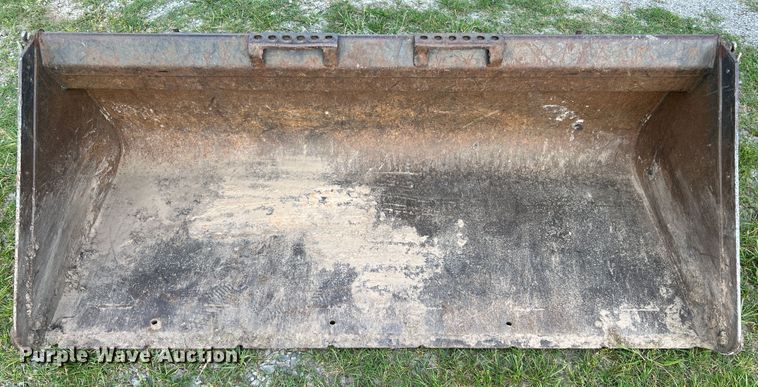 image for item HL9112 72" W skid steer bucket