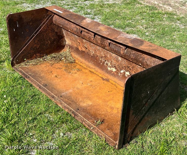 image for item HL9113 66" W skid steer bucket