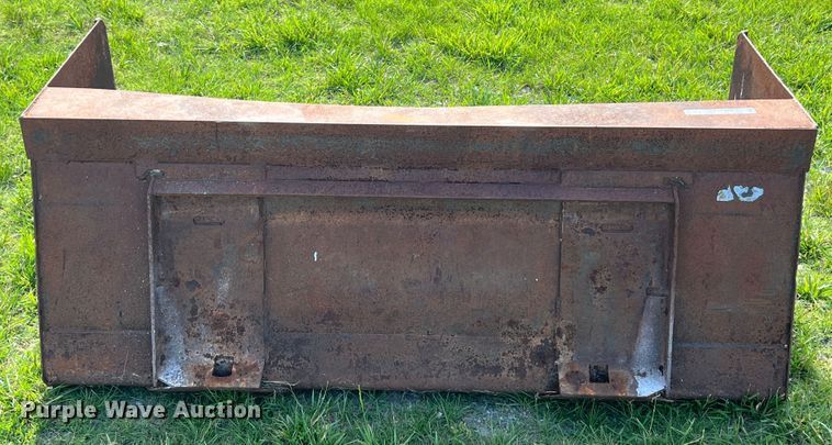 image for item HL9113 66" W skid steer bucket