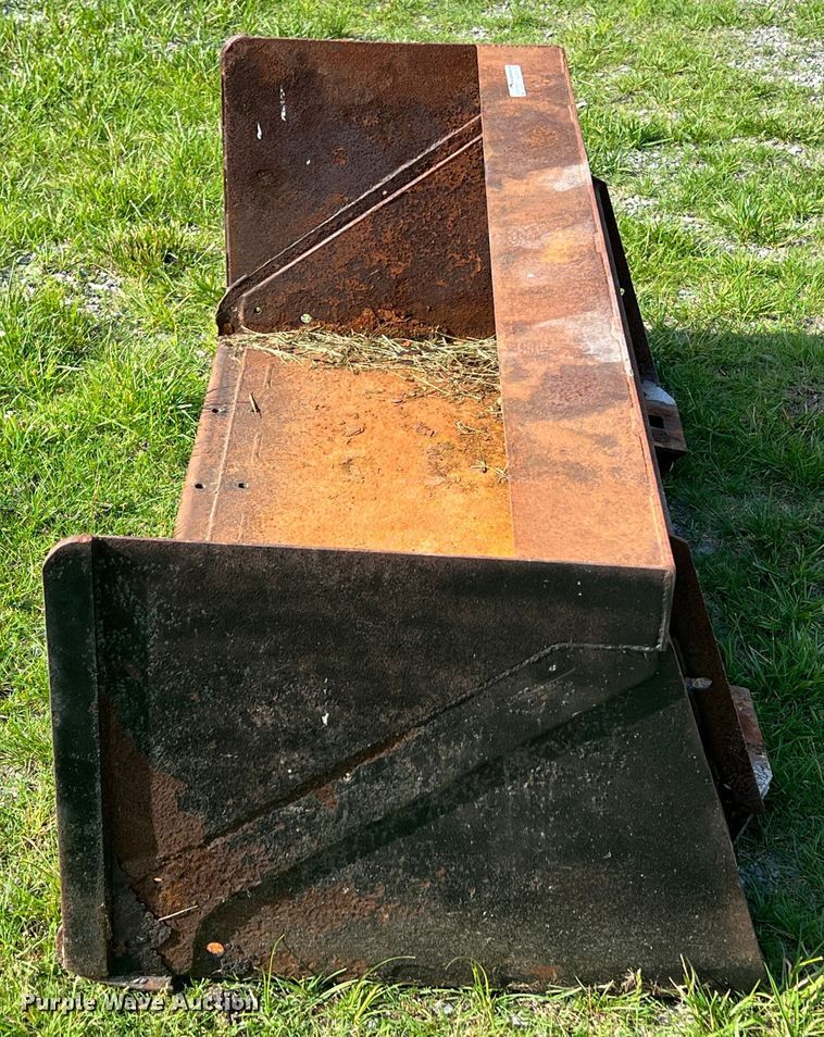 image for item HL9113 66" W skid steer bucket
