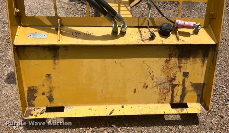 image for item HL9140 Turbo Saw TQR  skid steer tree saw