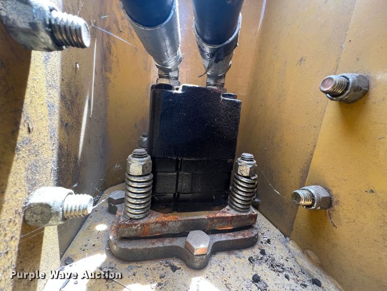 image for item HL9140 Turbo Saw TQR  skid steer tree saw