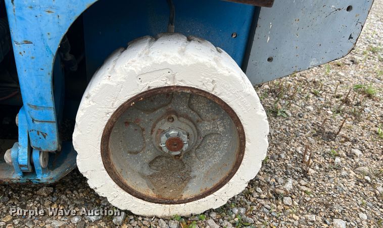 image for item HL9145 Genie GS-1930  scissor lift