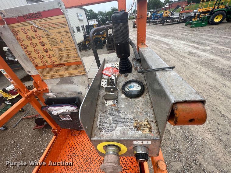 image for item HL9146 Skyjack SJIII 3226  scissor lift